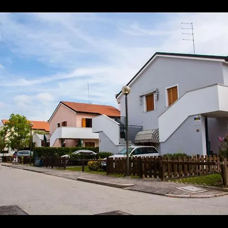 Great Flat In A With Pool In Rosolina * Rosolina Mare