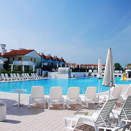 Great Flat In A With Pool In Rosolina Apartment *