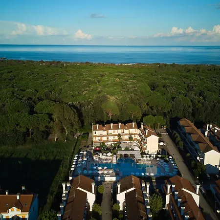 Great Flat In A With Pool In Rosolina Apartment