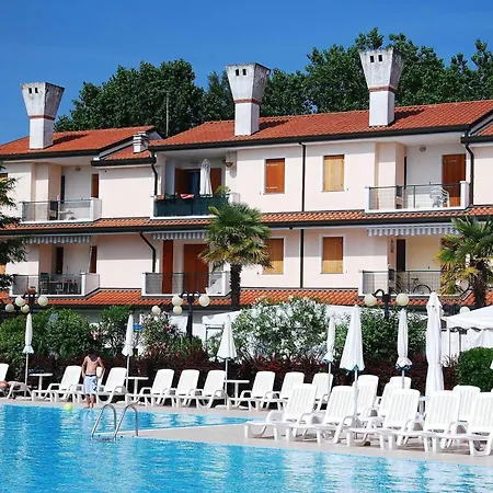Great Flat In A With Pool In Rosolina * Rosolina Mare
