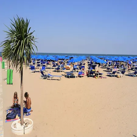 Great Flat In A With Pool In Rosolina Apartment